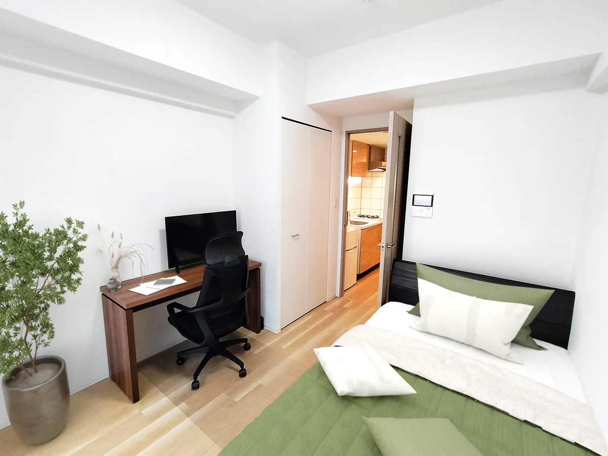 写真はお部屋のイメージです。ラグなどの室内装飾はございません。