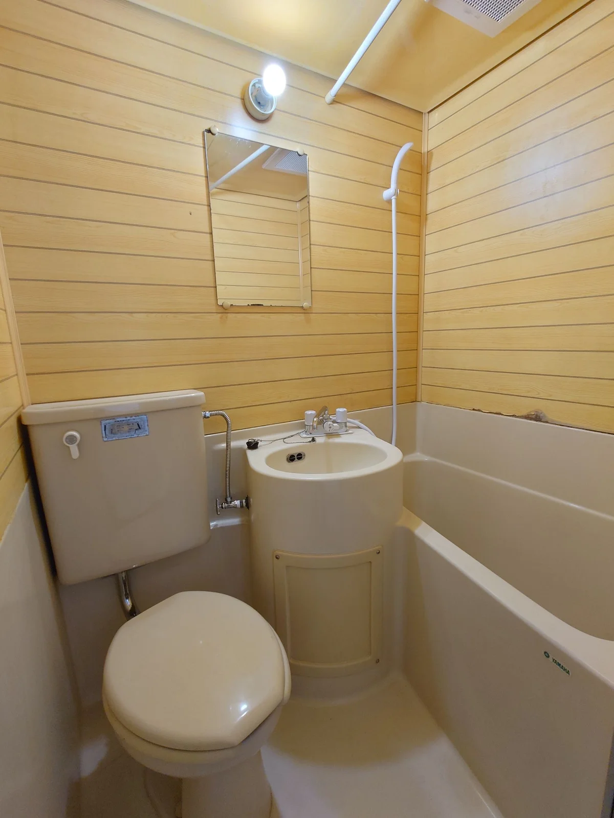 トイレ・洗面・浴室は1部屋にまとまっております。