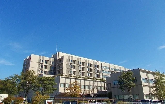 秋田赤十字病院まで2500m
