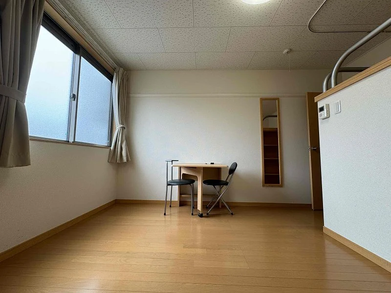 ※同タイプ部屋の写真となります