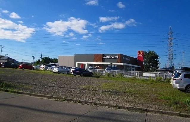 マクドナルド　飯島店まで1600m