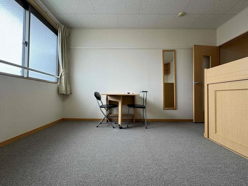 ※同タイプ部屋の写真となります