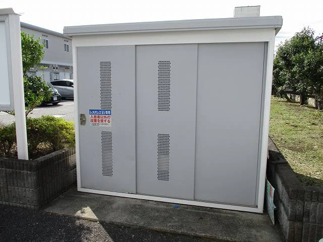 入居者様専用ゴミ庫です。