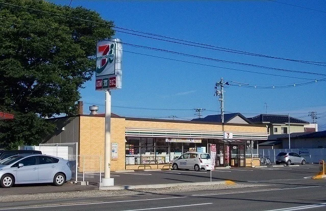 セブンイレブン　港北７丁目店まで550m