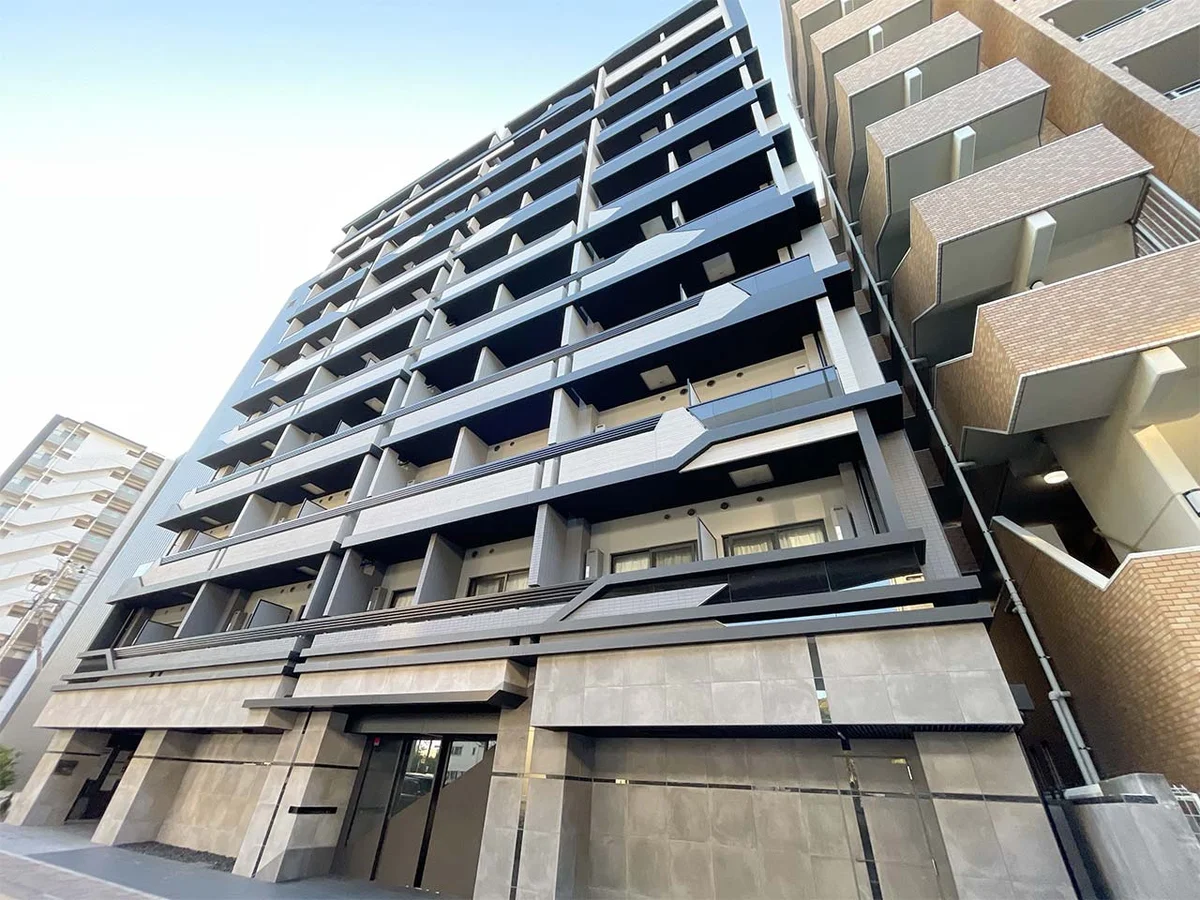 写真はお部屋のイメージです。ラグなどの室内装飾はございません。
