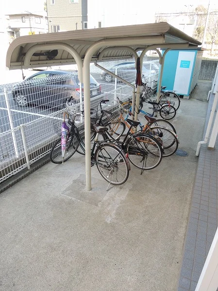 屋根付き駐輪場