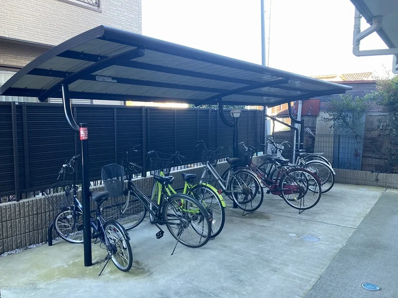 屋根付き駐輪場