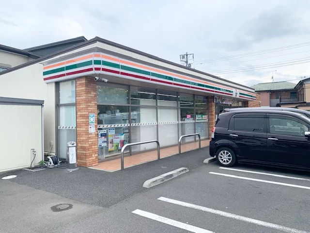 近くにコンビニ有り