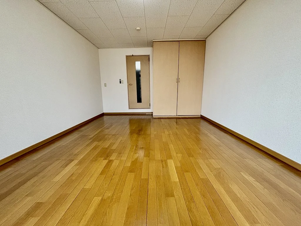 １階　部屋（家具家電無）