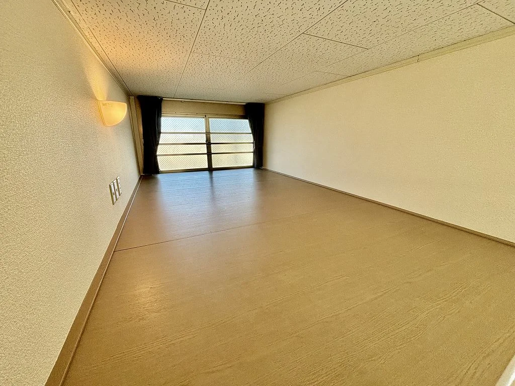 設備・仕様は号室により異なる為、現況を優先いたします。