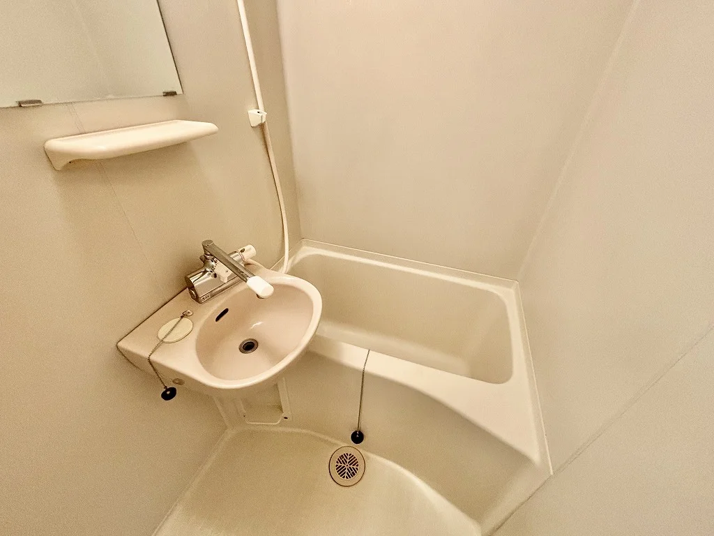 設備・仕様は号室により異なる為、現況を優先いたします。