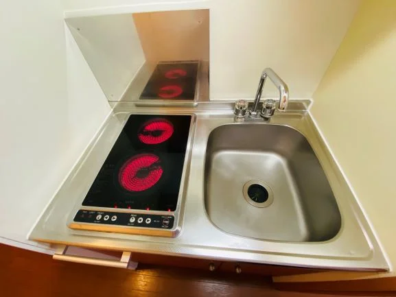 コンロはラジエントヒーターです。