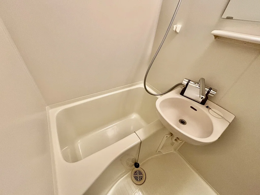 設備・仕様は号室により異なる為、現況を優先いたします。