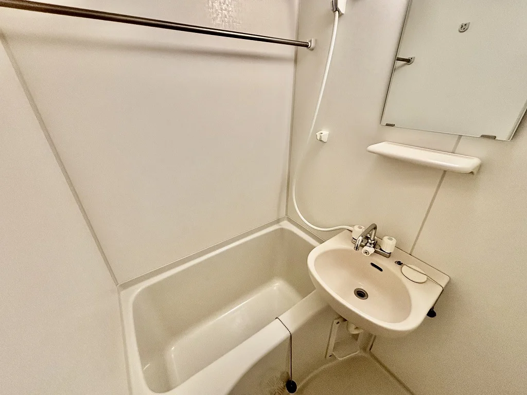 設備・仕様は号室により異なる為、現況を優先いたします。