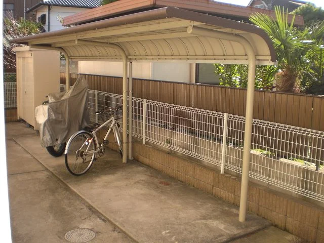 屋根付駐輪場