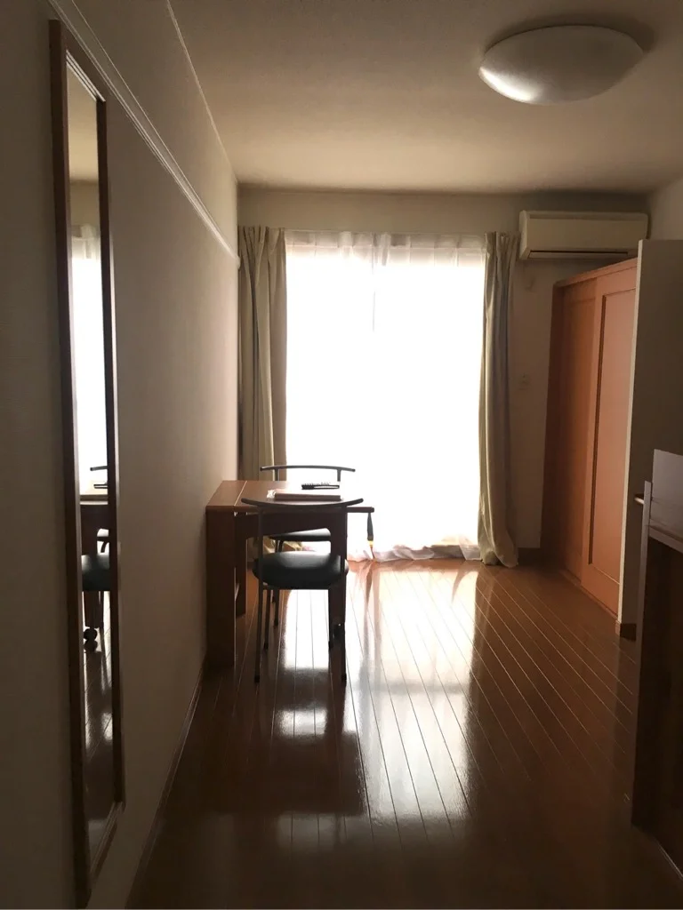 居室ドアから見た写真です