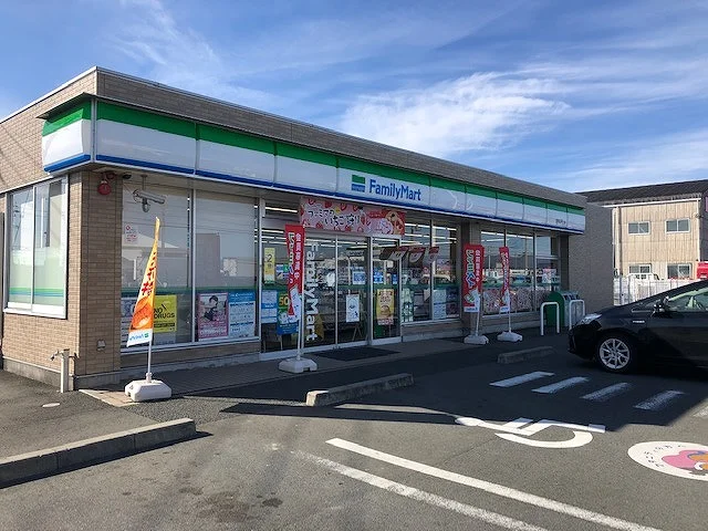 ファミリーマート袋井山科店まで53メートル