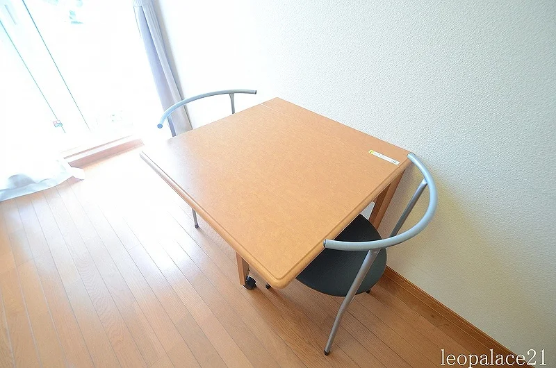 設備・使用は号室により異なる為、現況を優先致します。