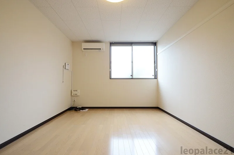 設備・使用は号室により異なる為、現況を優先致します。