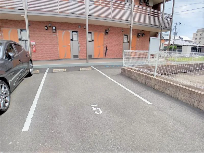 設備・仕様は号室により異なる為、現況を優先致します。