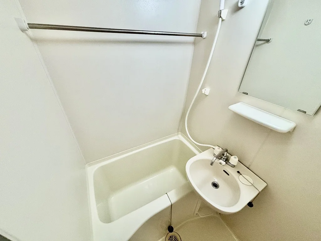 設備・仕様は号室により異なる為、現況を優先いたします。