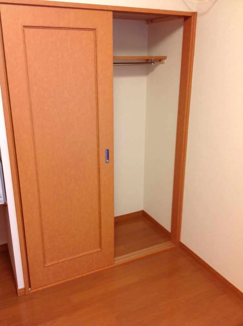 現況優先　1階フローリング・2階絨毯