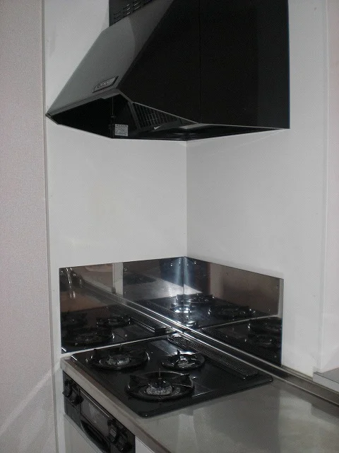 ガスコンロ3口です♪料理が楽しくなりますね♪