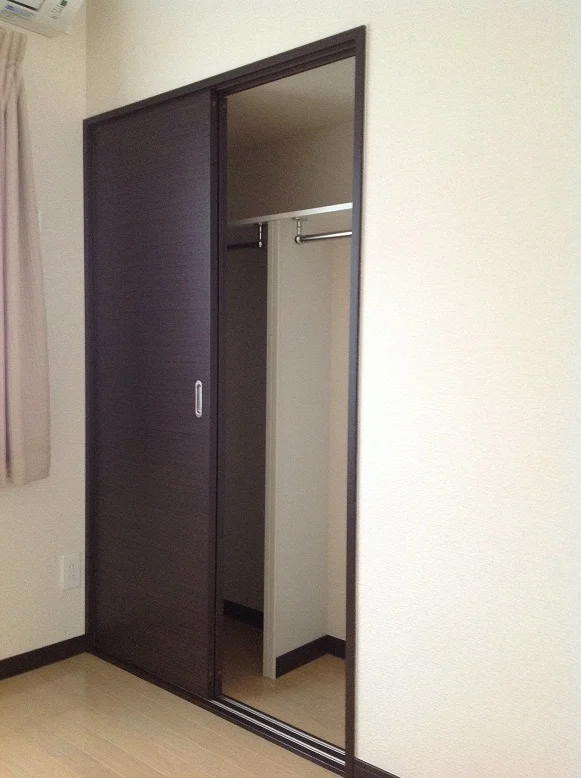 洋服がかさばるのも解決☆収納スペース！