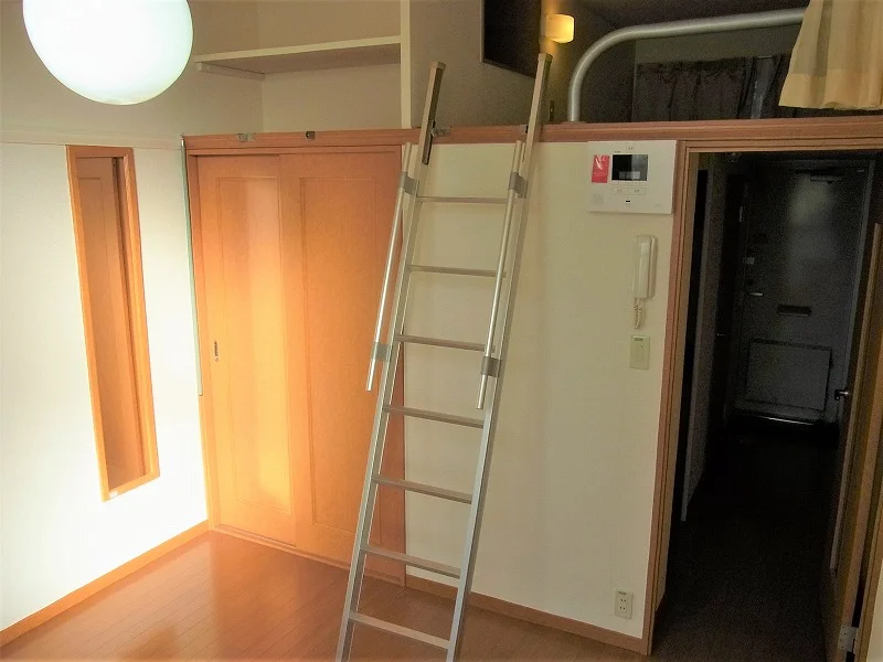 現状優先　1階フローリング2階絨毯