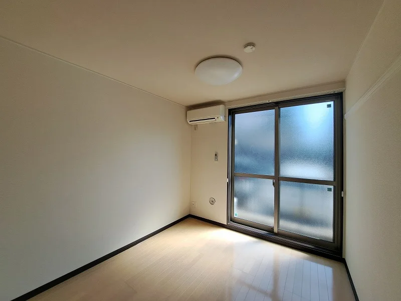 1F