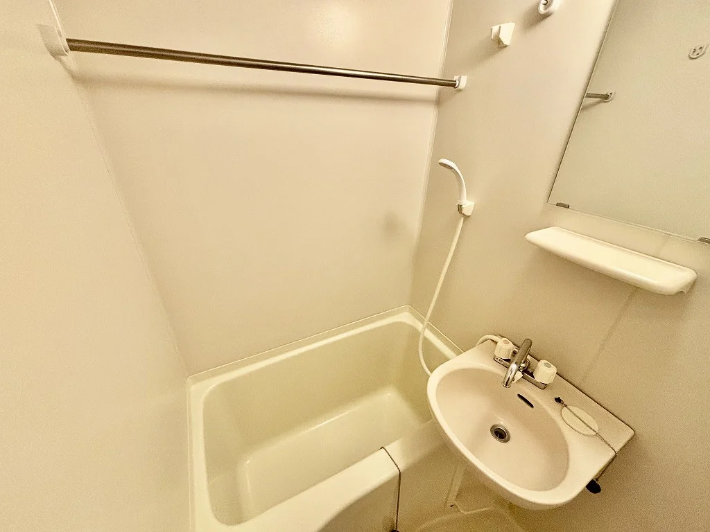 設備・仕様は号室により異なる為、現況を優先いたします。