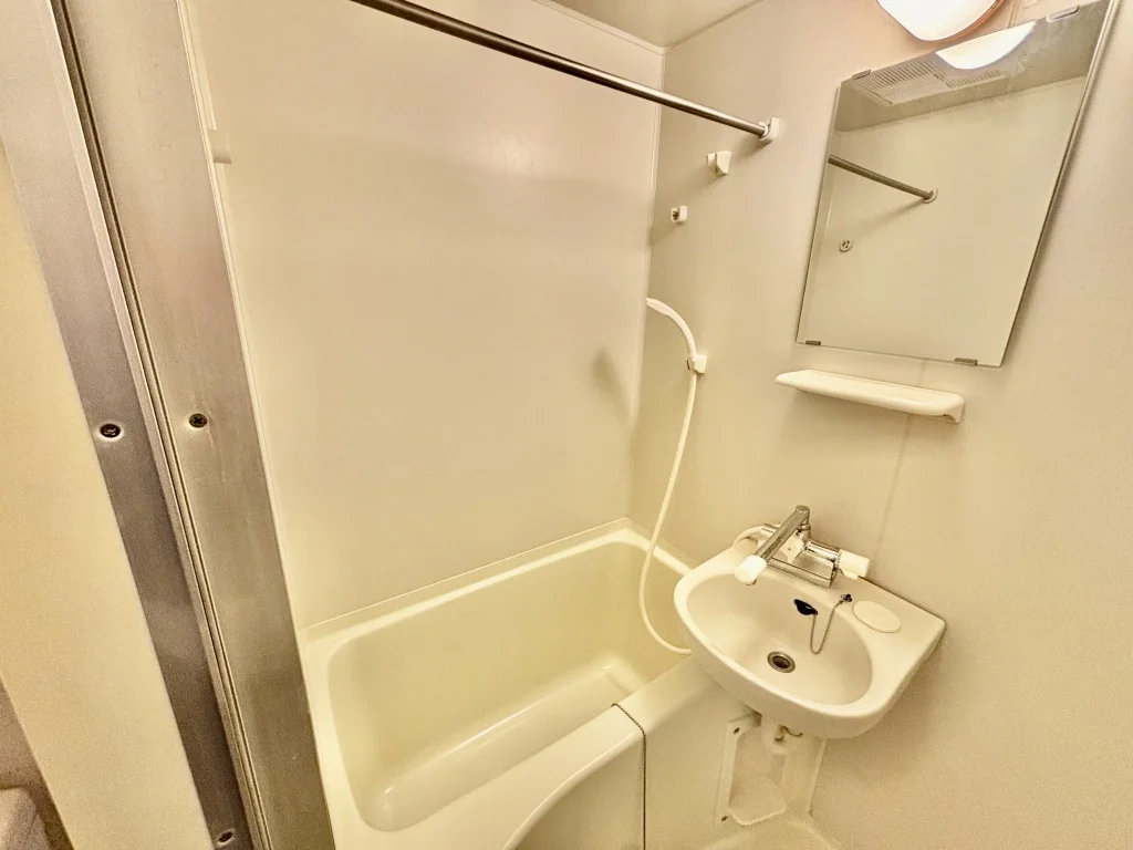 設備・仕様は号室により異なる為、現況を優先いたします。