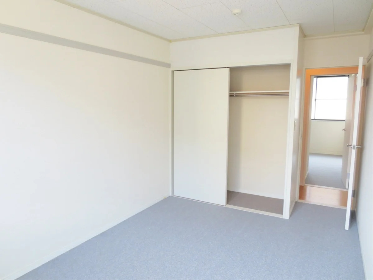 ※同タイプ部屋の写真となります