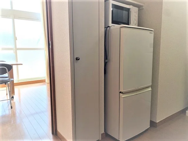 家電（冷蔵庫・電子レンジ）