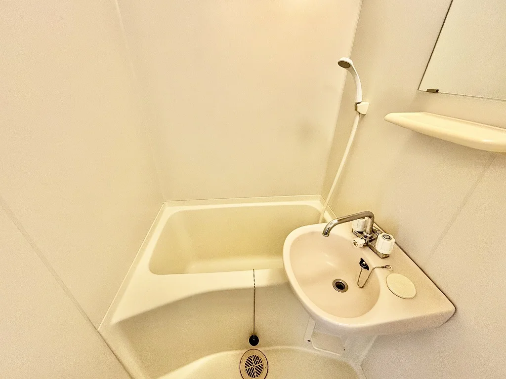 設備・仕様は号室により異なる為、現況を優先いたします。