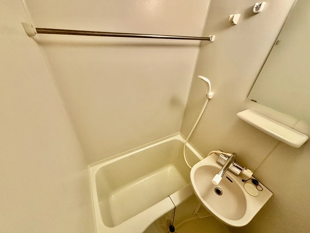 設備・仕様は号室により異なる為、現況を優先いたします。