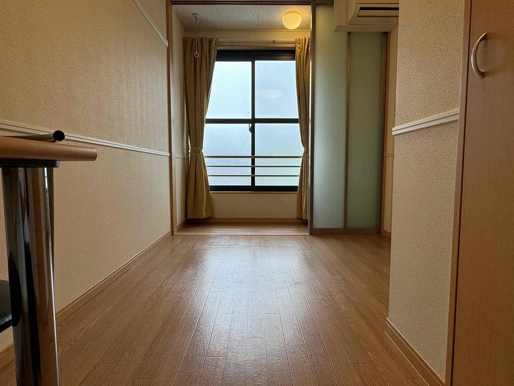 ※同タイプ部屋の写真となります