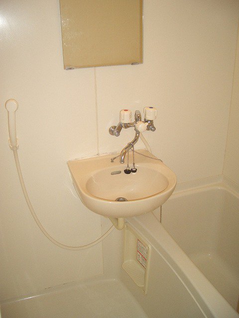 一人暮らしにも嬉しい、バス・トイレ独立タイプ
