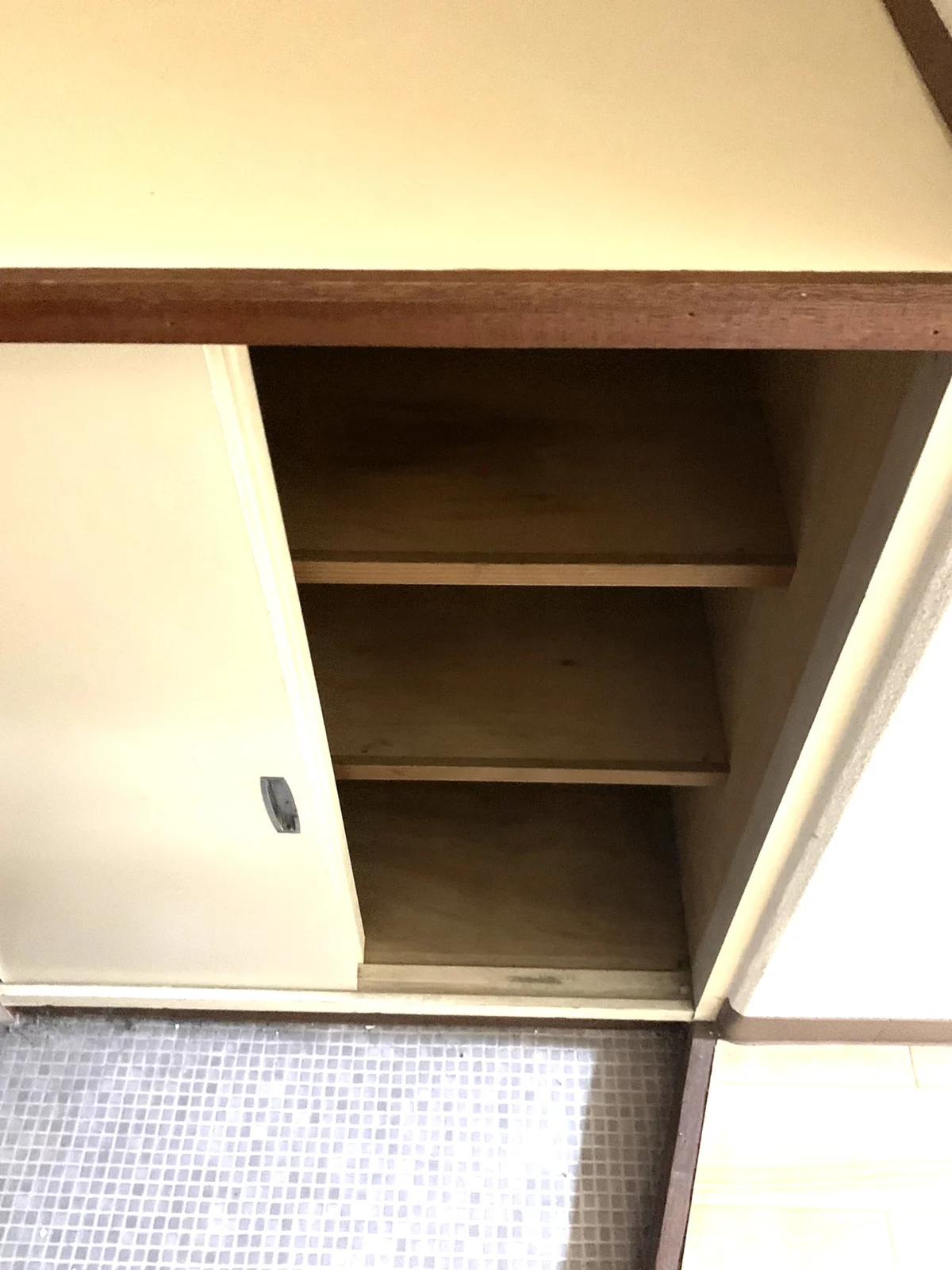 シューズボックス