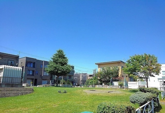 ひまわり公園まで20m