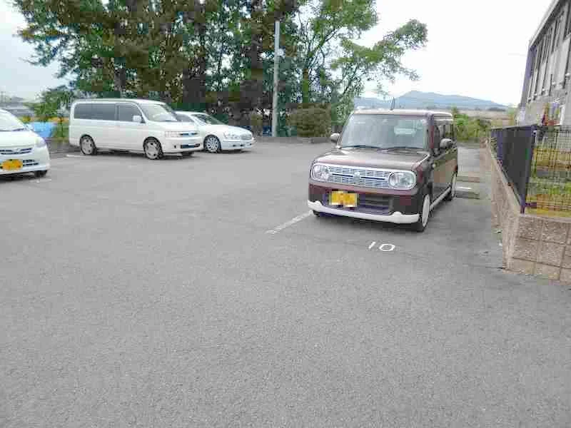 写真と現状が異なる場合は現状を優先します。