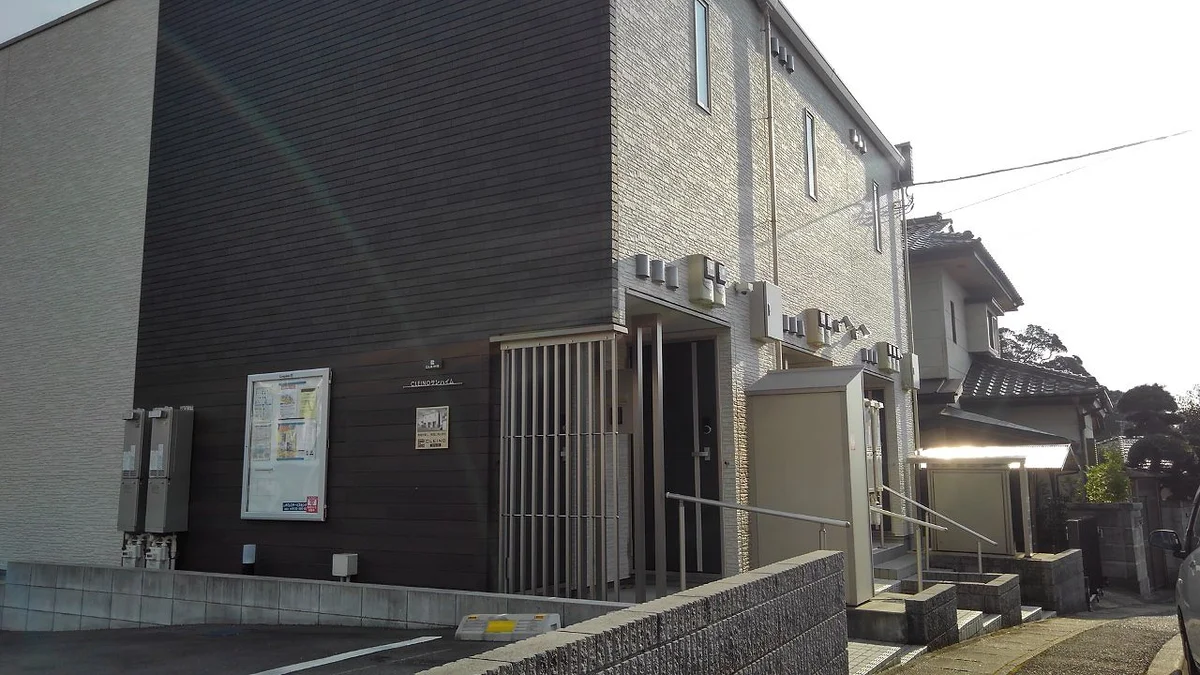 モダンな外観＆エントランス