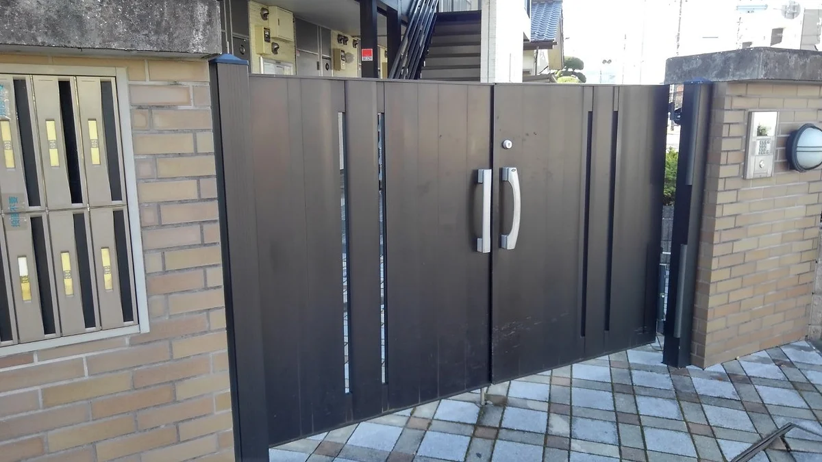 オートロックゲート完備