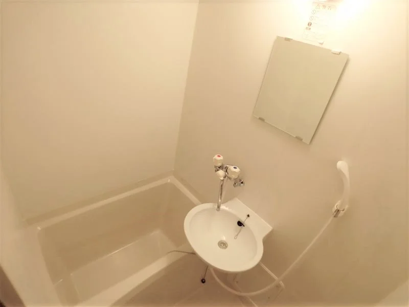 設備・仕様は号室により異なる為、現況を優先致します。