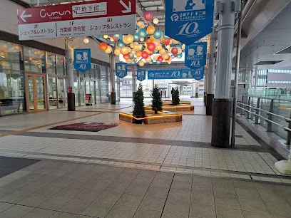 クルン高岡まで車で3分