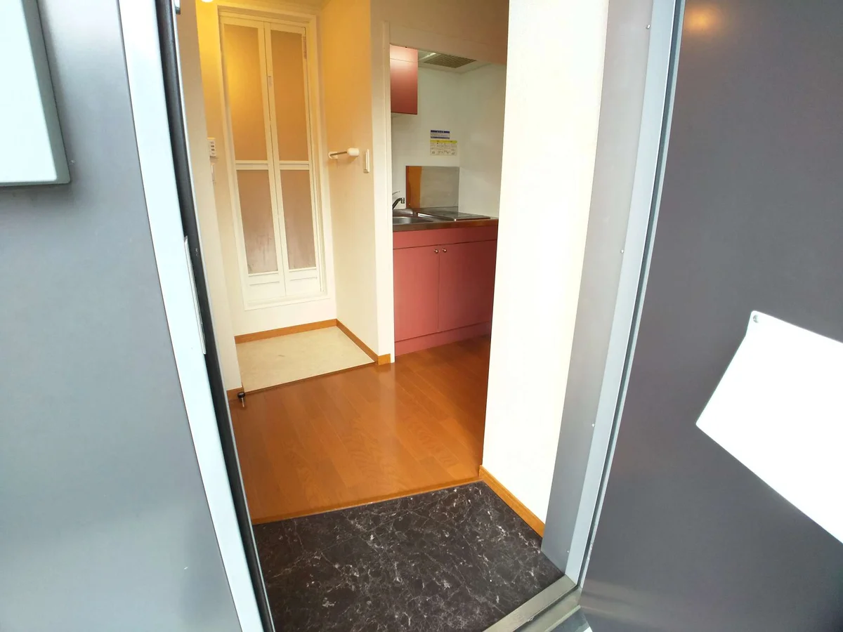 玄関ドアは防犯サムターン設置