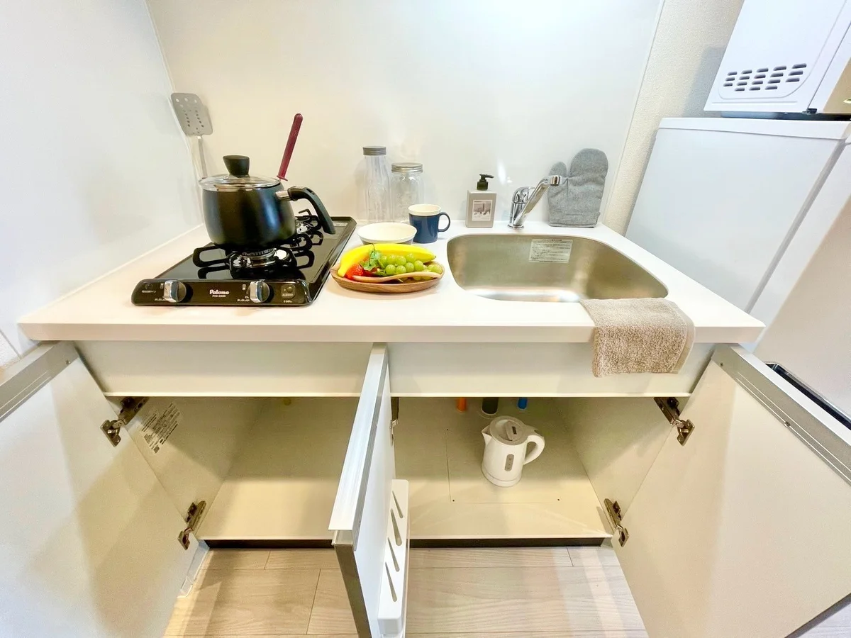 ※撮影用の観葉植物・食器調理器具・雑貨類等はございません。※図面・写真は現況優先。