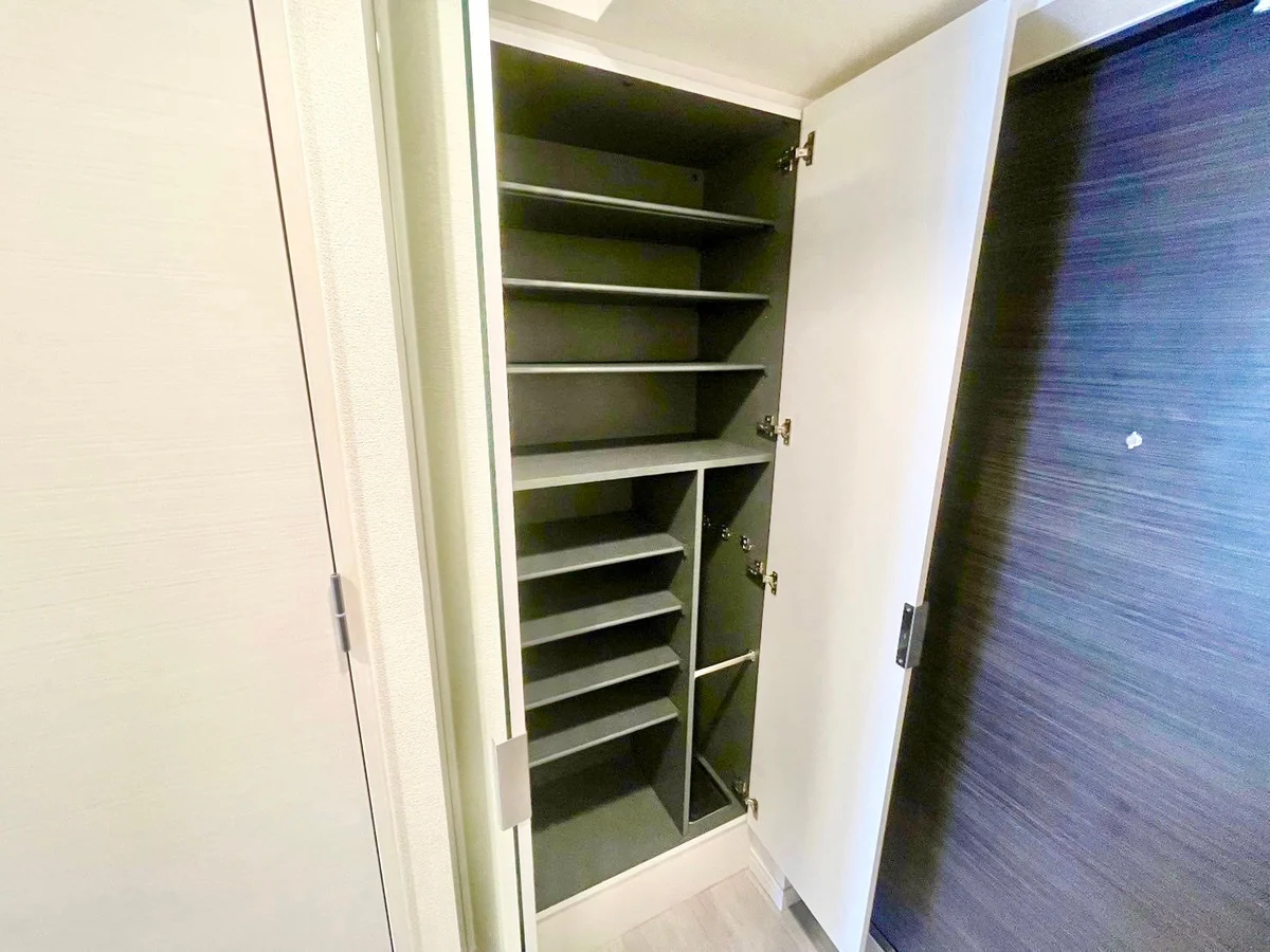 ※撮影用の観葉植物・食器調理器具・雑貨類等はございません。※図面・写真は現況優先。