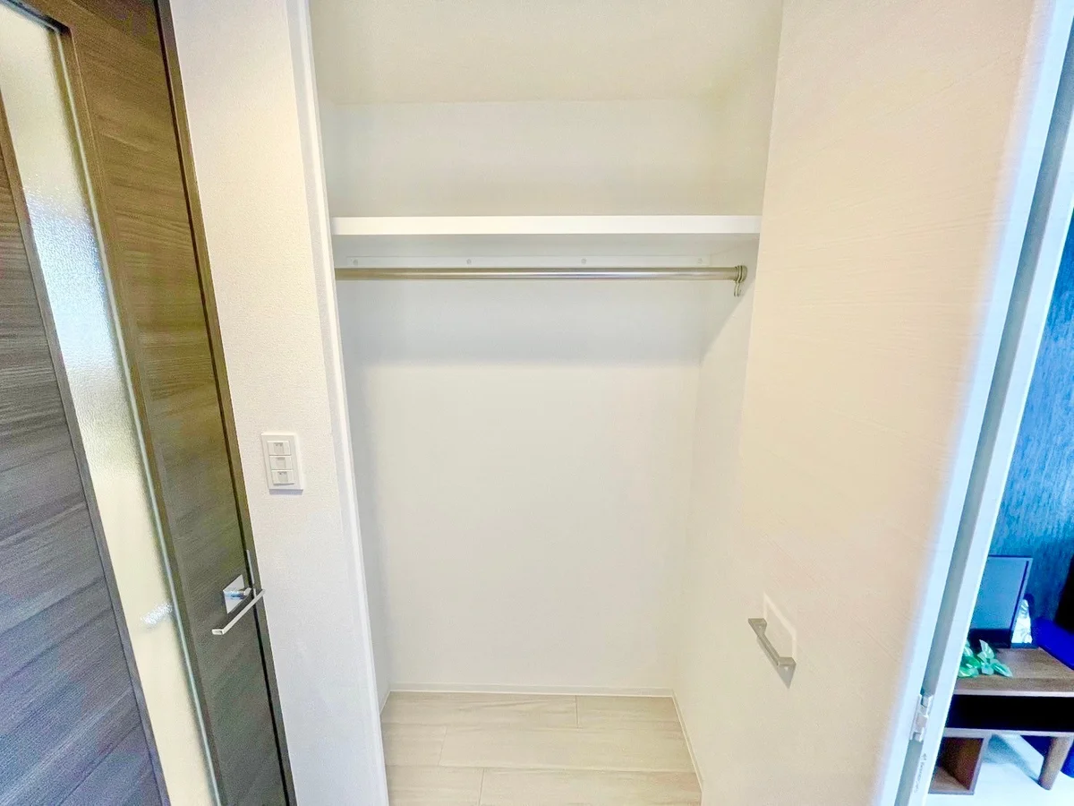 ※撮影用の観葉植物・食器調理器具・雑貨類等はございません。※図面・写真は現況優先。