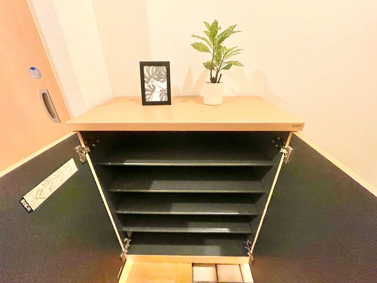 ※撮影用の観葉植物・食器調理器具・雑貨類等はございません。※図面・写真は現況優先。